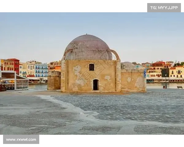 南特历史与文化探索：从古老港口到现代都市的变迁与发展